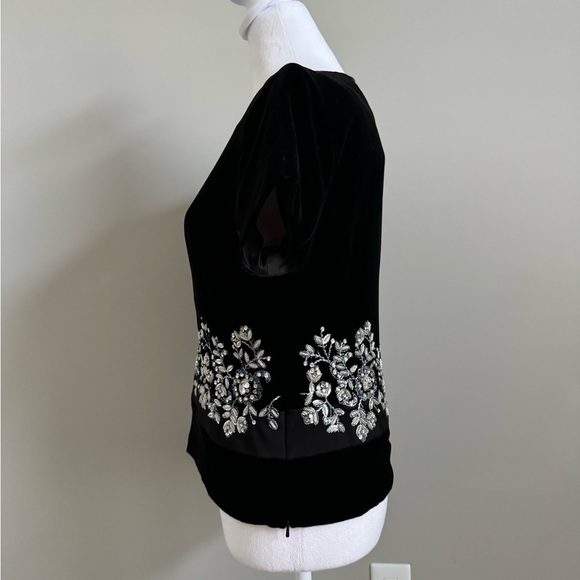 Talbots Short Sleeve Velvet Top Size 4 - Picture 3 of 8